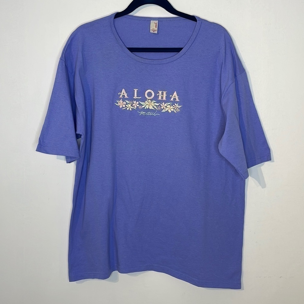 Vintage pastel embroidered Hawaii t-shirt